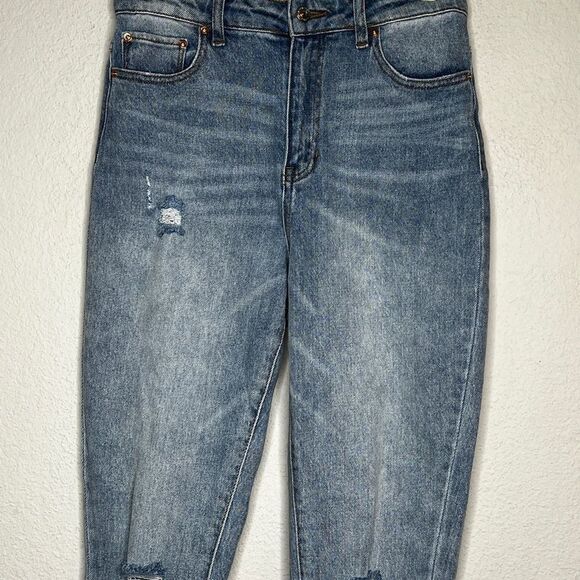 Ashley‎ Mason Distressed Jeans - Picture 2 of 9